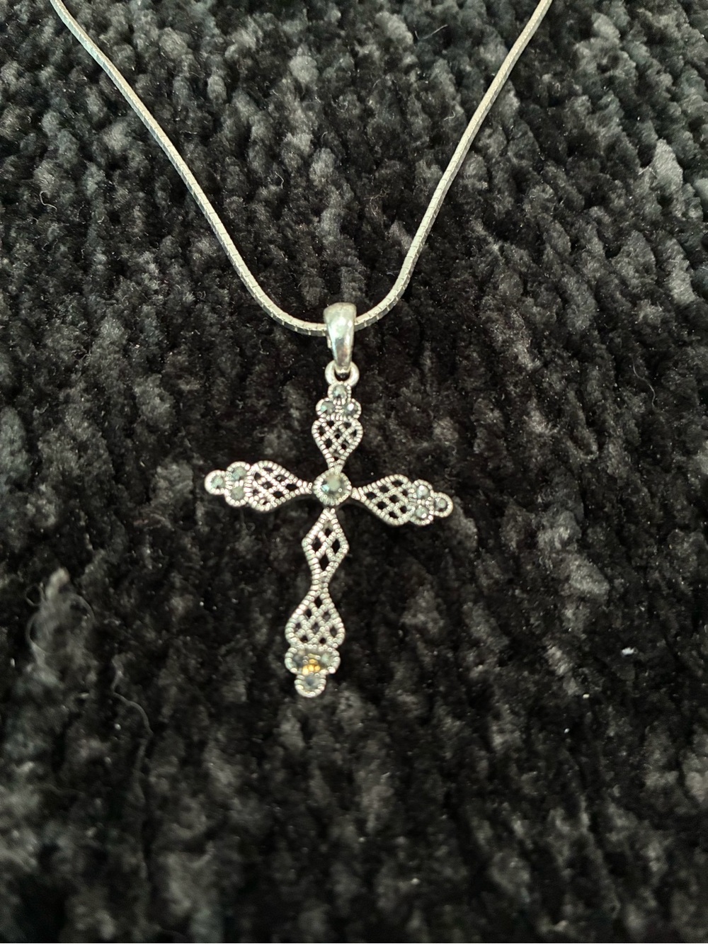 Silver Filigree Cross Pendant Necklace - Silver